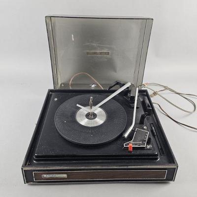 Lot 204 | Vintage Garrard Electrophonic Turntable