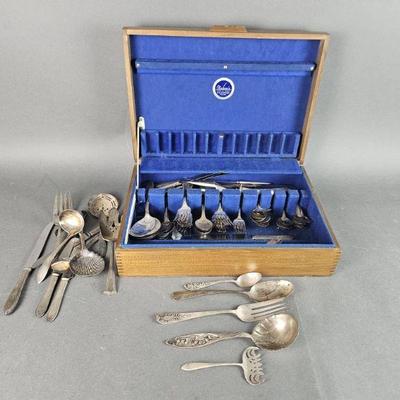 Lot 18 | Sterling, Oneida, Rogers Bros and More Flatware