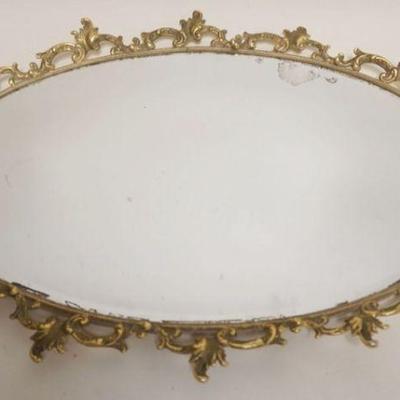 1042	GILT METAL MIRRORED LADY'S DRESSER TRAY, SOME LOSS TO SILVERING, APPROXIMATELY 17 IN X 23 IN
