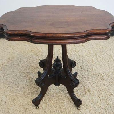 1209	WALNUT VICTORIAN PARLOR TABLE, APPROXIMATELY 32 IN X 24 IN X 29 IN H
