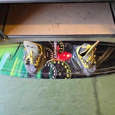 #6030 • Obrien Wakeboard Custom 142 with Boots
