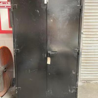 #2506 • Large Metal Lyon Locker
