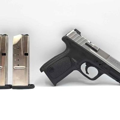 #320 • Smith & Wesson SD40 VE 40S&W Semi-Auto Pistol
