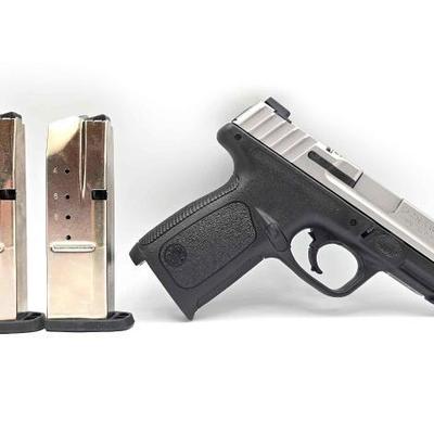 #324 • Smith & Wesson SD40 VE 40S&W Semi-Auto Pistol
