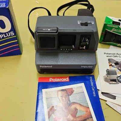 MPS119-Polaroid Impulse Camera With Film