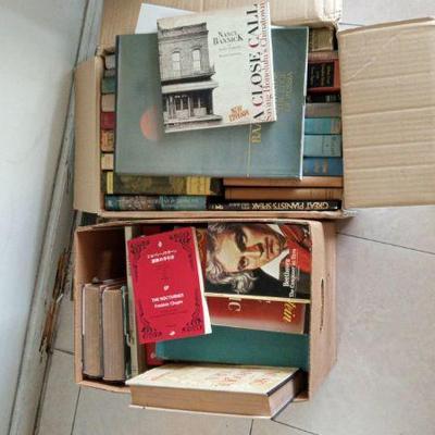 MPS160- Various Vintage Books