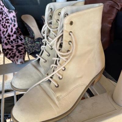 Boots 