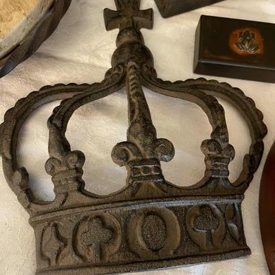 metal crown