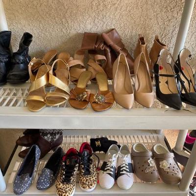 Tons of shoes 