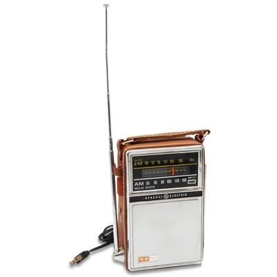General Electric 7-2877F Vintage Portable Radio Two Way Power