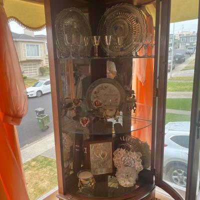 DISPLAY CABINET/WITH LIGHTING