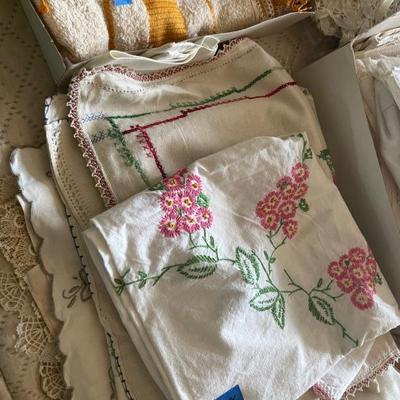 VINTAGE LINENS