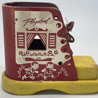 Vintage Playskool Old Woman WHO Lived in a Shoe