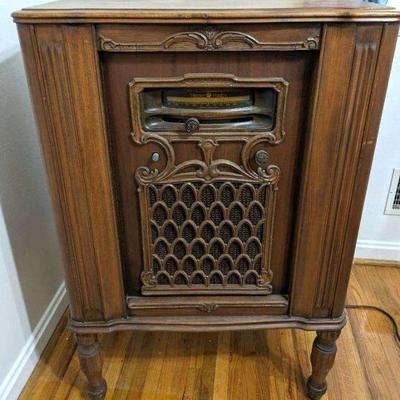 "Redefined Style at Hill Avenue" in Aiken, SC. Closing Tue 6/11 at 8pm. Pickup is Thu 6/13 2-6pm. Please click here to view...