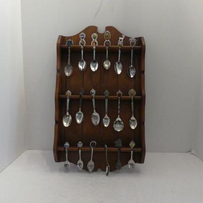 Vintage Wood Display with 18 Collectible Spoons from Around the Country & World - 10½