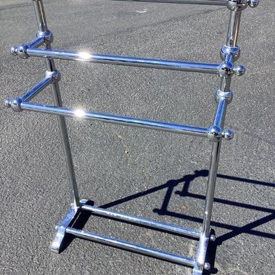 BIGA730 Heavy Stainless 3 Tier Stand	Nice, sturdy, solid elegant 3 bard stand. For clothes, towels or blankets. Luxury piece. Stands...