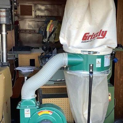 TOSH302 Grizzly Industrial Portable Dust Collector	1.5 hp motor and wired for 120v.
