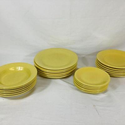 DILA701 Six Place Fiesta-Ware Dish Set	Six place set of fiesta-ware dishes from Homer Laughlin China Co. Sizes range from 11"...