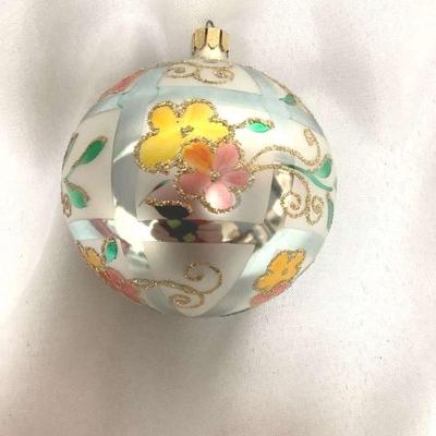 DILA317 RADKO 1992 French Country Flower Ball Ornament	Silver color ball with gold glitter pink and yellow flowers make this a delightful...