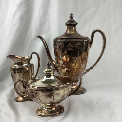 FLRO318 Vintage Oneida Community Plate “Grosvenor” 3 Piece Tea Set	3 Piece Tea Set. Needs polishing.
