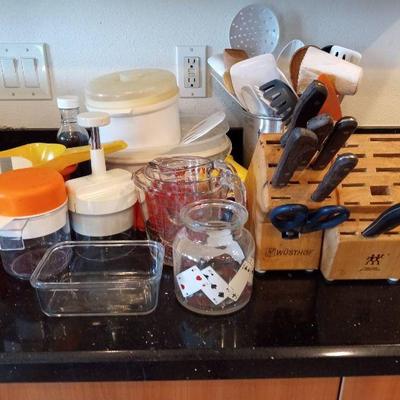 KKV135- Kitchen Mystery Lot