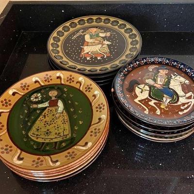 KKV049- Vintage Lucerne Switzerland Folk Art Dining Plates