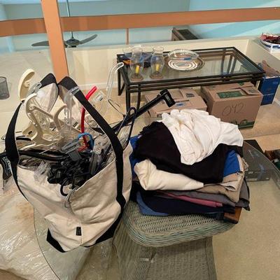 KKV161- Bag Of Hangers, Men’s And Women’s Clothing 