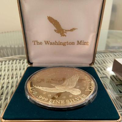 KKV137- Sacagawea United States of America 4 oz. .999 Fine Silver with 24k Gold Layered Coin