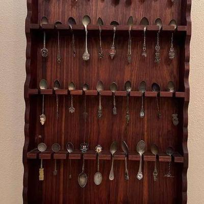 KKV173- Wooden Wall Hanging Spoon Rack With Assorted Vintage Souvenir Spoons 