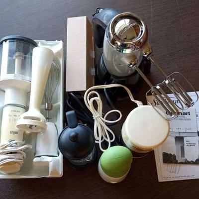 KKV090- Braun Food Blender & Hamilton Beach 6 Speed Burst Electric Hand Mixer.