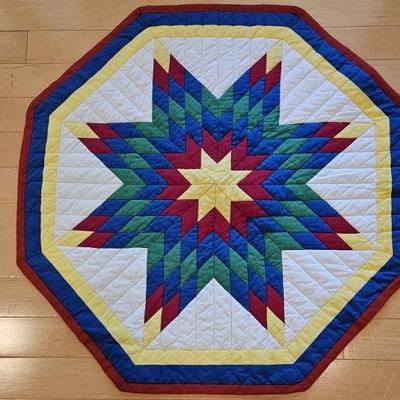 Machine Made Star Pattern Octagonal Quilt