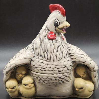 Arnels Whimsical Ceramic Chicken w/ Chicks