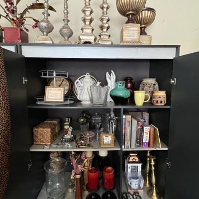 Assorted home decor 