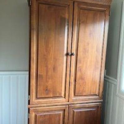 Armoire