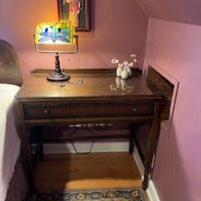 Nighstand