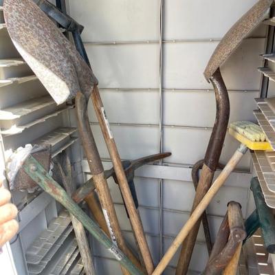 Yard tools 