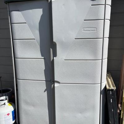 Storage holder 