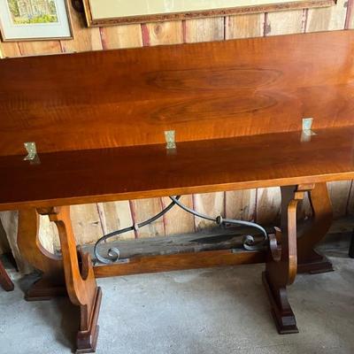 Antique expandable buffet table