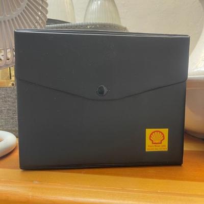 Shell binoculars 
