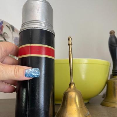 Small thermos 