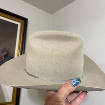 Western hats 
