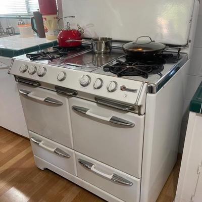 Okeefe and Merritt stove 