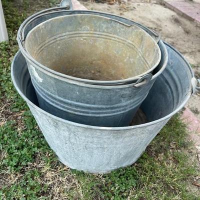 Metal buckets 