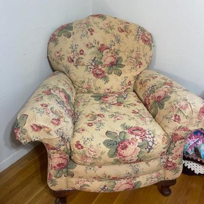 Sitting chair 
