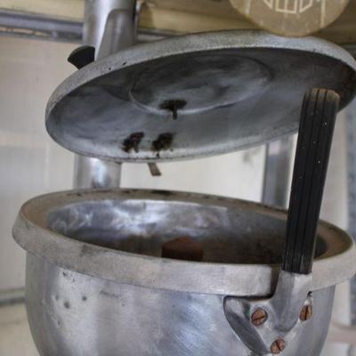 Go To Bid at https://whynotmarketplace.hibid.com/catalog/554059/vintage-coke-and-popcorn-machines-ends-jun-13-at-7pm