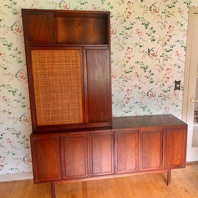 Very nice MCM walnut and rattan cabinet by Jack Cartwright/ Founders. Very clean and 
