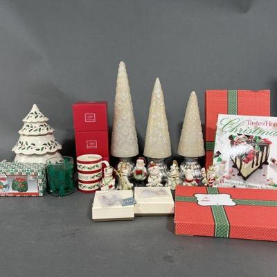 Lot 81 | Christmas Decorations & 2 Cookbooks.
