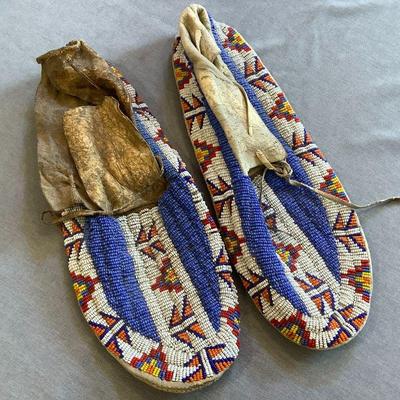 19th Century Native American Beaded Moccasins With Rawhide Soles And Tongue, Leather Cord Tie, Authentic