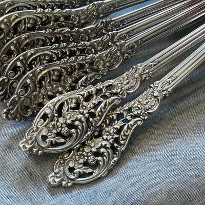 Reed And Barton "Florentine Lace" 77 Piece Silver Set With Case, Approx 3400 Grams Of Silver