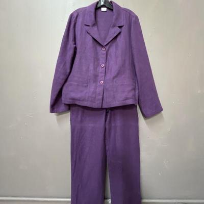 Lot 40 | Eileen Fisher 100% Linen Pant Suit Petite M

